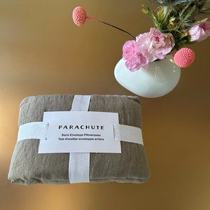 NWT Parachute linen pillowcase set (two) king size in fawn